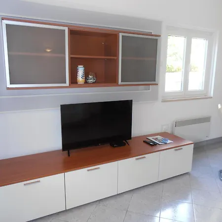 Holiday home Ines 1