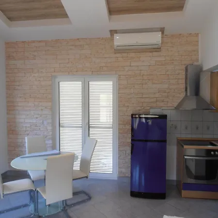 Casa vacanze Ines 1 *