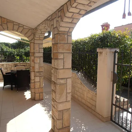 Ines 1 Holiday home *